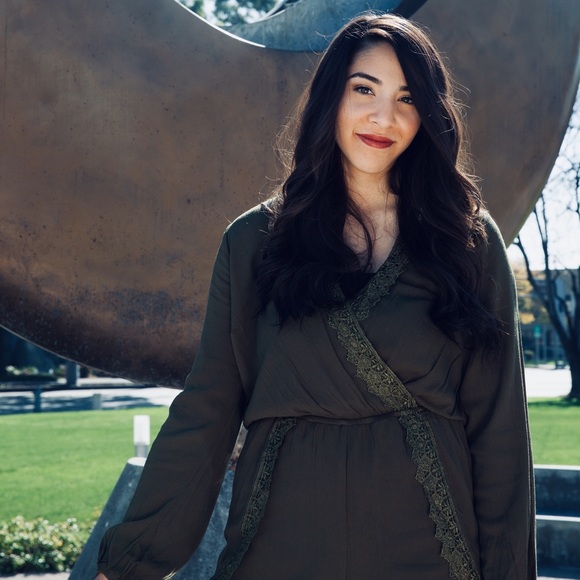 Meet your Posher, Valerie - Picture 1 of 7